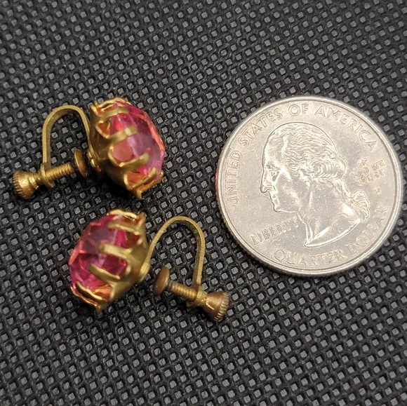 Vintage Pink Rhinestone Screwback Earrings Gold Tone - Picture 12 of 14